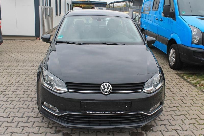 Grau Gebraucht 2015 VW Polo Comfortline | 7.950 € (Fairer Preis) - Bild 1/4