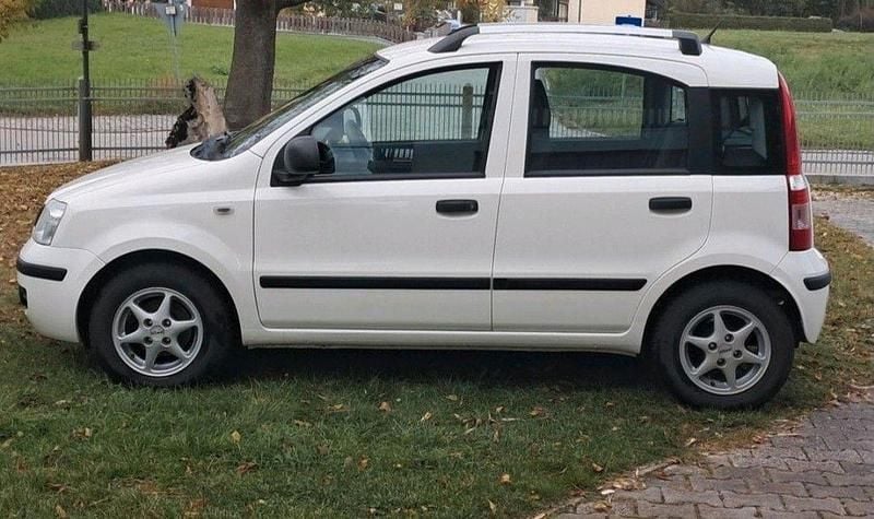 Gebraucht Fiat Panda 69 PS (50 kW) 2012 Weiß Kleinwagen