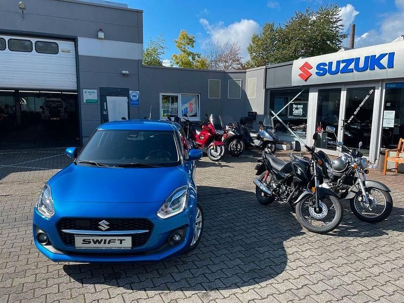 Blau Gebraucht 2021 Suzuki Swift Comfort Limousine | 15.998 € (Etwas zu teuer) - Bild 1/4