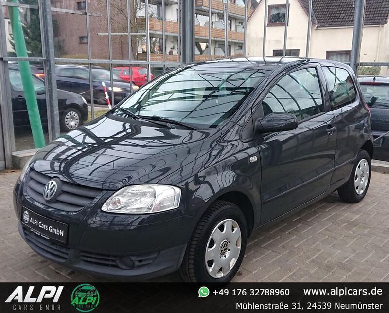 Grau Gebraucht 2007 VW Fox Kleinwagen | 2.450 € (Fairer Preis) - Bild 1/4