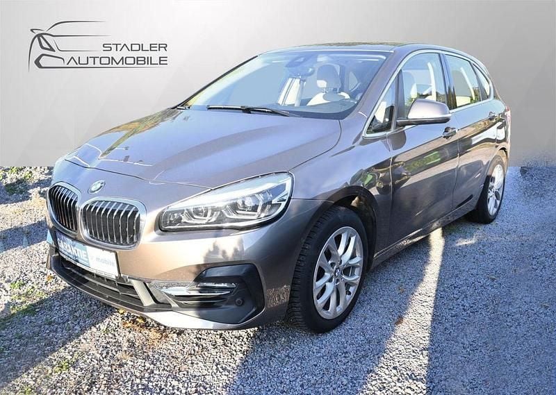 Beige Gebraucht 2018 BMW 220 Luxury Line Kombi | 18.990 € (Fairer Preis) - Bild 1/4