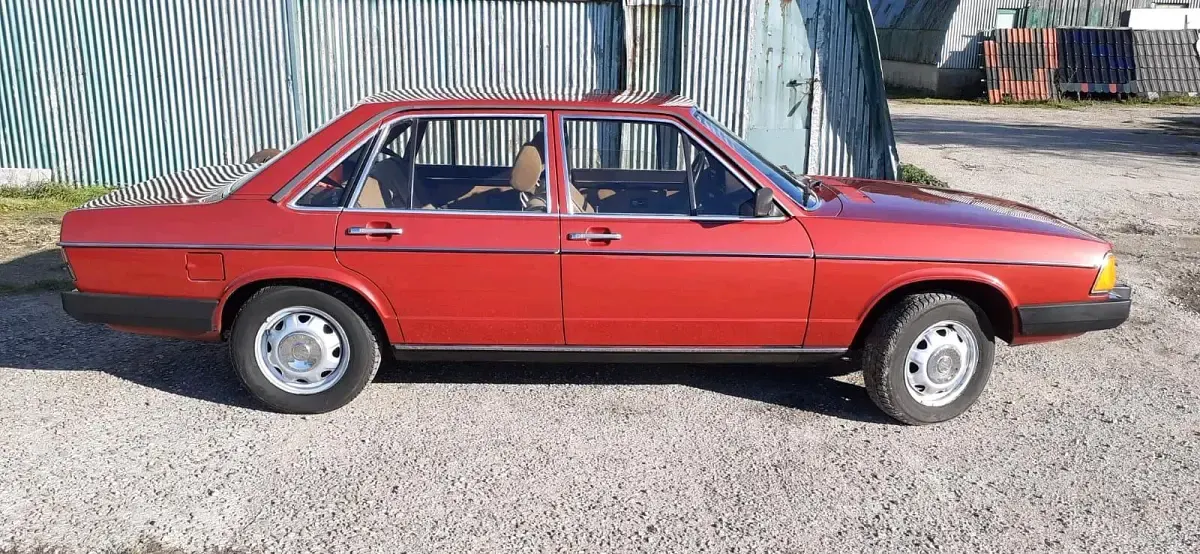 Gebraucht Audi 100 116 PS (85 kW) 1979 Rot Limousine