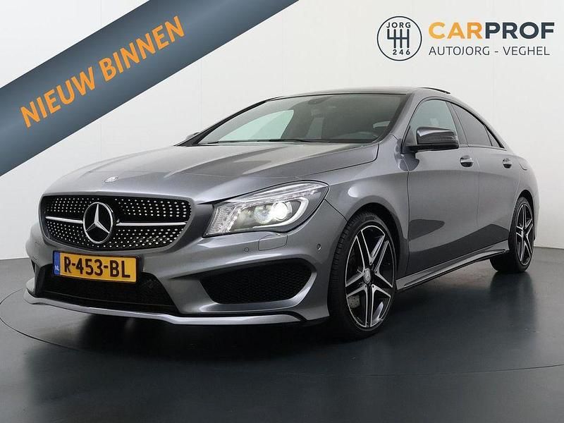 Grau Gebraucht 2014 Mercedes CLA250 AMG Limousine | 14.995 € (Superpreis) - Bild 1/4