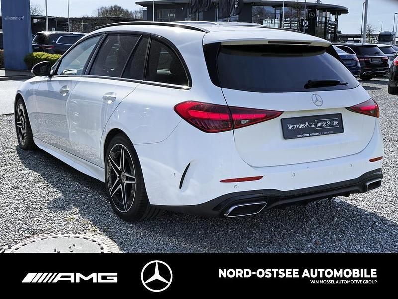 Gebraucht Mercedes C220 AMG 200 PS (147 kW) 2023 Weiß Limousine