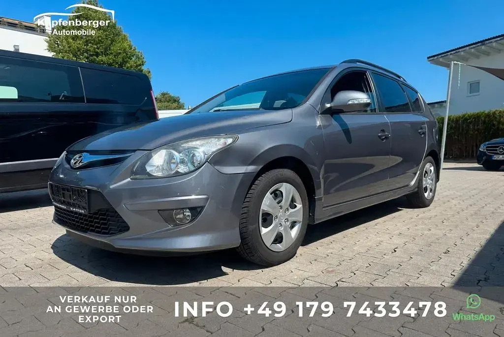 Gebraucht Hyundai i30 Edition 109 PS (80 kW) 2011 Grau Kombi