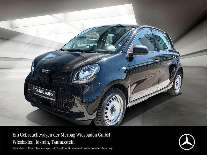 Jet black Gebraucht 2022 Smart ForFour Electric Drive Limousine | 11.380 € (Etwas zu teuer) - Bild 1/4