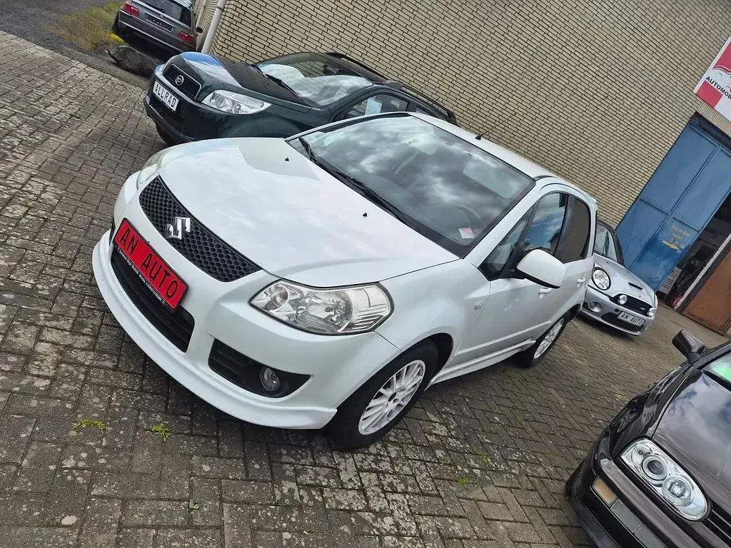 Gebraucht Suzuki SX4 107 PS (78 kW) 2008 Weiß Limousine