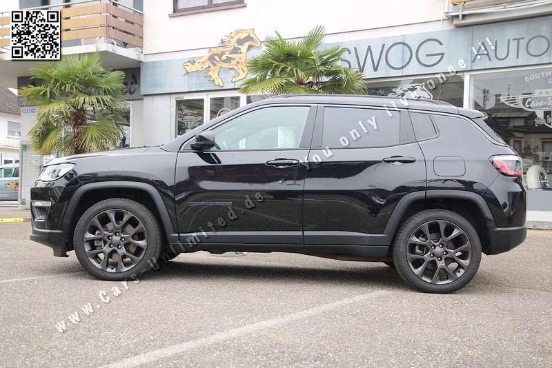 Gebraucht Jeep Compass 179 PS (131 kW) 2021 Carbon schwarz metallic SUV