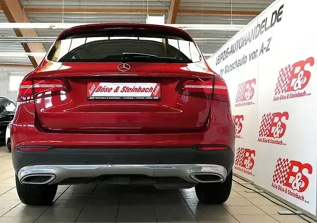 Gebraucht Mercedes GLC220 AMG line 170 PS (125 kW) 2017 Rot SUV