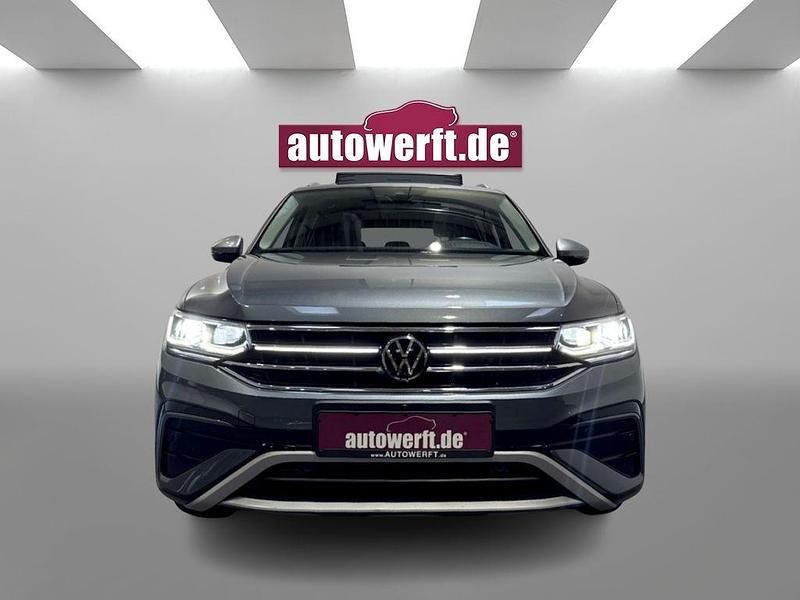 Gebraucht VW Tiguan Allspace Elegance 200 PS (147 kW) 2022 Grau SUV