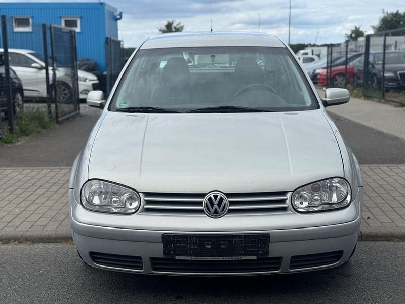 Silber Gebraucht 2000 VW Golf IV Limousine | 1.390 € (Superpreis) - Bild 1/4