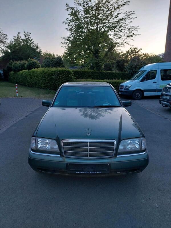 Gebraucht 1995 Mercedes C180 Limousine | 2.200 € - Bild 1/4