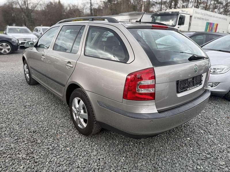 Gebraucht Skoda Octavia Ambiente 150 PS (110 kW) 2006 Cappuccinobeige metallic Kombi