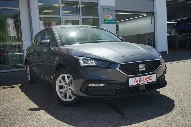 Neu Seat Leon 116 PS (85 kW) 2025 Grau Limousine