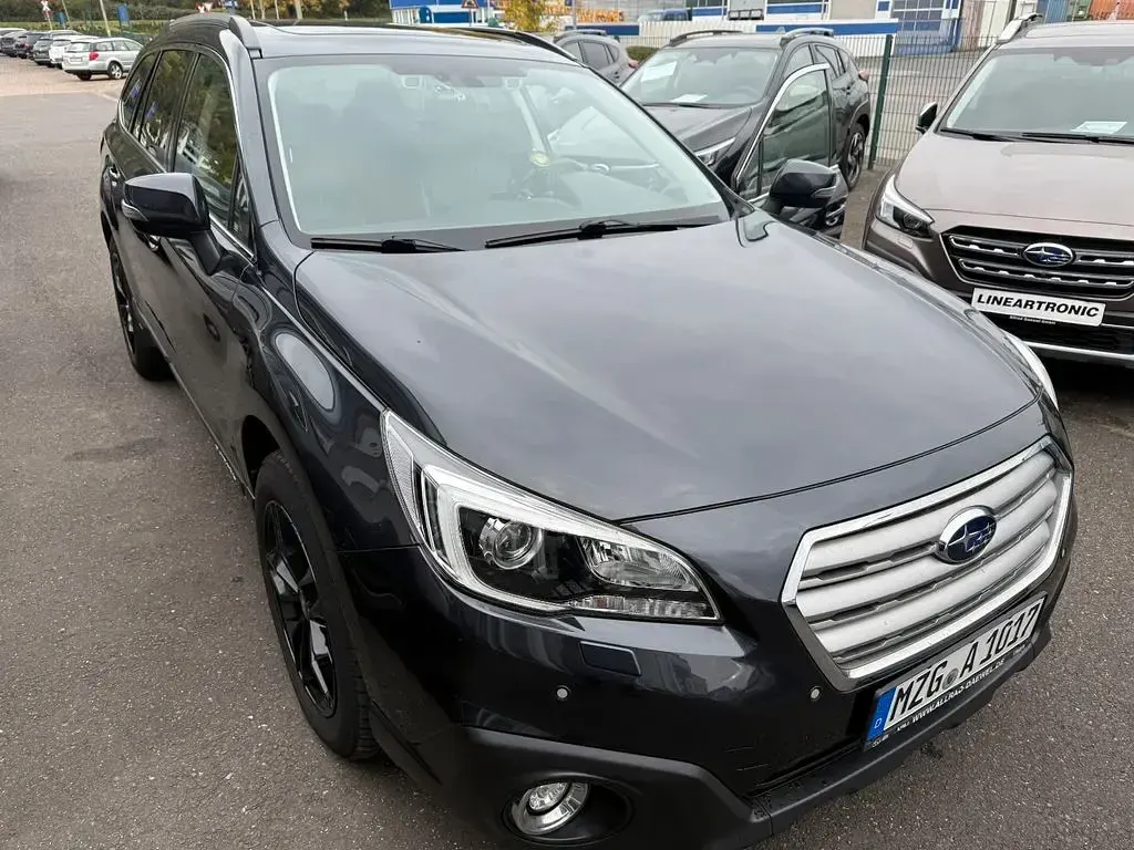 Gebraucht Subaru Outback Premium 150 PS (110 kW) 2017 Grau SUV