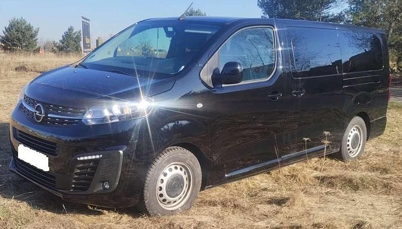 Schwarz Gebraucht 2022 Opel Vivaro Van | 31.999 € - Bild 1/4