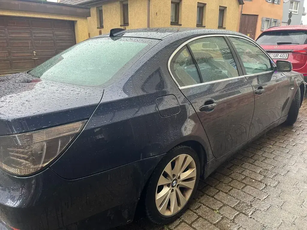 Używany BMW 530 231 KM (169 kW) 2005 Niebieski Sedan/Limuzyna