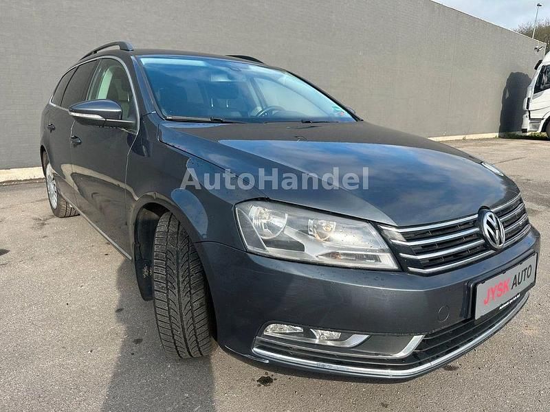 Gebraucht VW Passat Comfortline 105 PS (77 kW) 2011 Grau Kombi