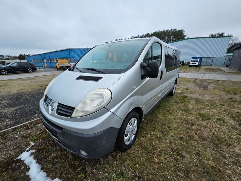 Silber Gebraucht 2011 Renault Trafic Van | 5.500 € - Bild 1/4