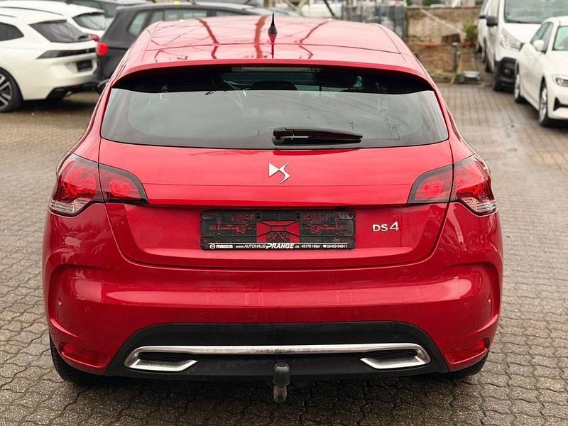 Gebraucht DS Automobiles DS4 131 PS (96 kW) 2018 Rot Limousine