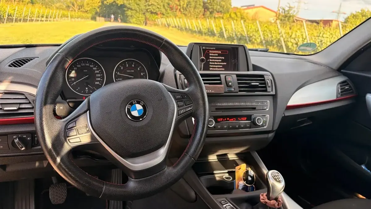 Gebraucht BMW 118 Sport Line 2011 Schwarz Kleinwagen