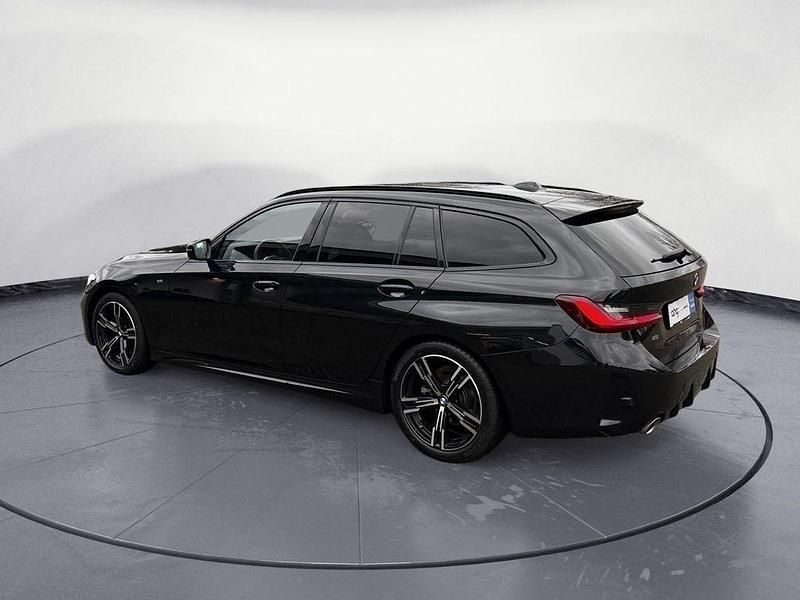 Gebraucht BMW 318 M Sport 156 PS (114 kW) 2024 Schwarz Kombi