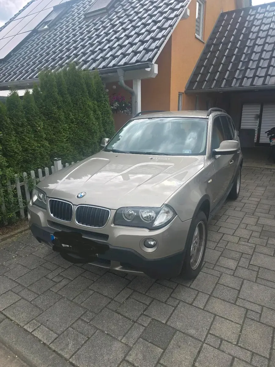 Gebraucht BMW X3 150 PS (110 kW) 2010 Gold SUV