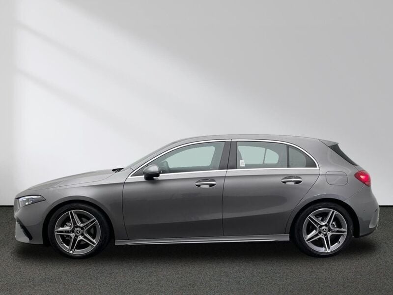 Gebraucht Mercedes A200 AMG 150 PS (110 kW) 2024 Grau Kleinwagen