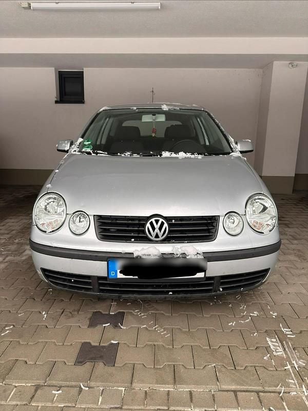 Silber Gebraucht 2003 VW Polo Kleinwagen | 750 € (Superpreis) - Bild 1/4