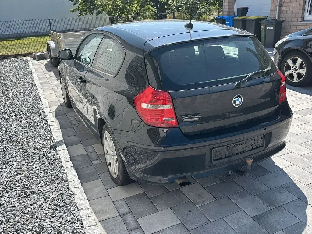 Gebraucht BMW 118 Coupé 143 PS (105 kW) 2010 Schwarz Coupé