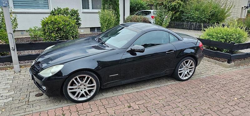 Schwarz Gebraucht 2008 Mercedes SLK200 Cabrio | 7.990 € (Superpreis) - Bild 1/4
