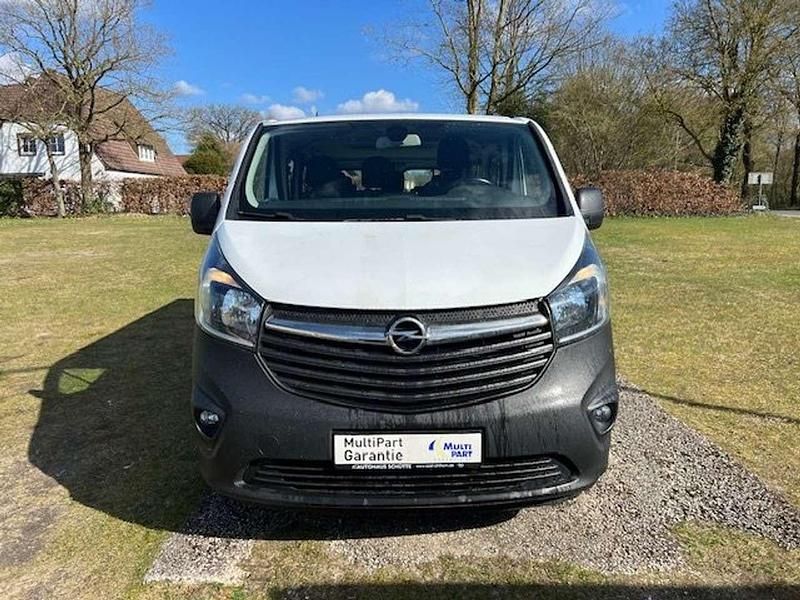 Gebraucht Opel Vivaro 125 PS (91 kW) 2017 Weiß Van / Kleinbus
