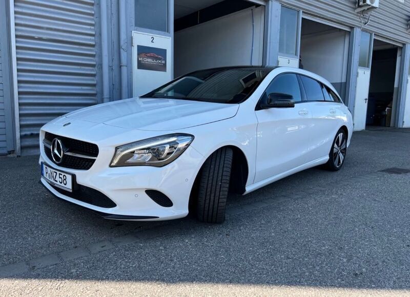 Weiß Gebraucht 2019 Mercedes CLA180 Shooting Brake Kombi | 22.000 € (Etwas zu teuer) - Bild 1/4
