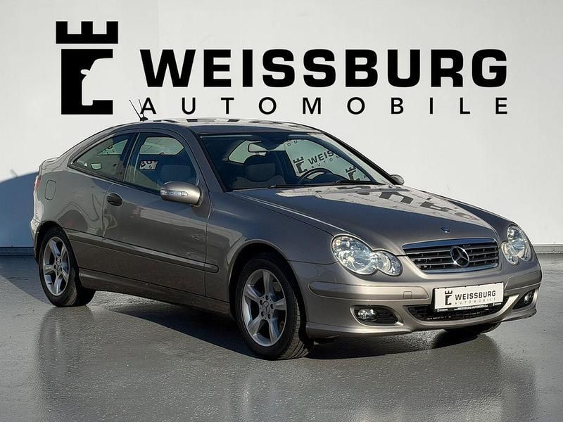 Gebraucht Mercedes C180 143 PS (105 kW) 2006 Silber Coupé