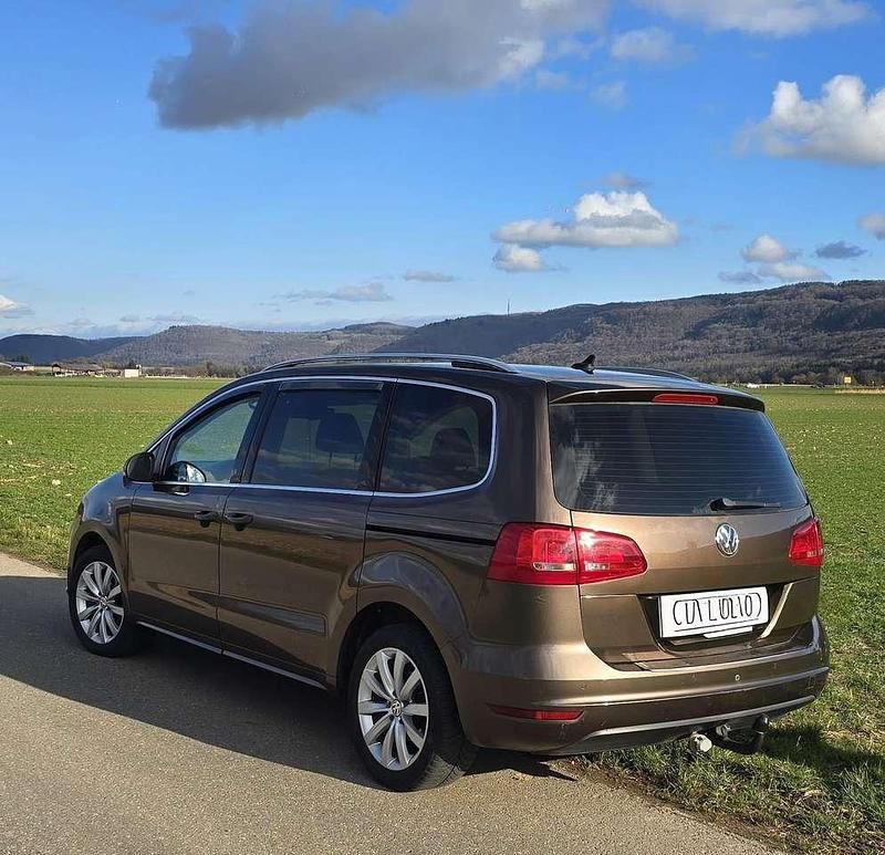 Gebraucht VW Sharan Highline 170 PS (125 kW) 2012 Braun Van / Kleinbus