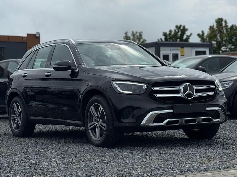 Schwarz Gebraucht 2020 Mercedes GLC300 SUV | 30.000 € (Superpreis) - Bild 1/4