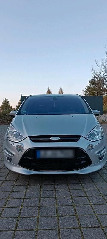 Silber Gebraucht 2010 Ford S-MAX Titanium Van / Kleinbus | 4.600 € (Superpreis) - Bild 1/4