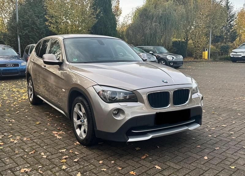 Gebraucht BMW X1 150 PS (110 kW) 2010 Gold SUV