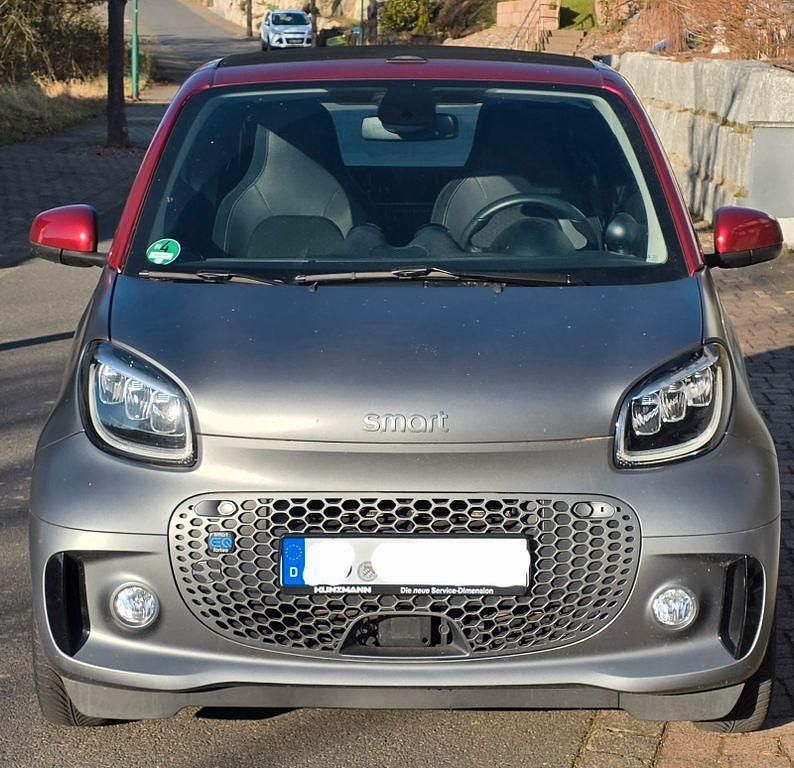 Grau Gebraucht 2020 Smart ForTwo Electric Drive Cabrio | 10.250 € (Fairer Preis) - Bild 1/4