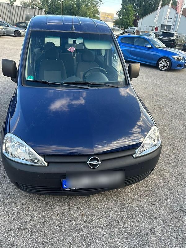 Blau Gebraucht 2009 Opel Combo Van / Kleinbus | 1.990 € - Bild 1/4