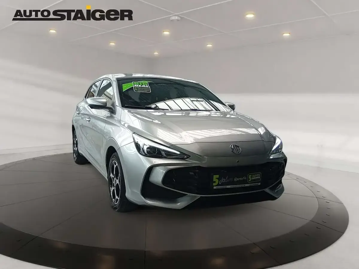 Gebraucht MG MG3 Luxury 102 PS (75 kW) 2024 Silber Kleinwagen