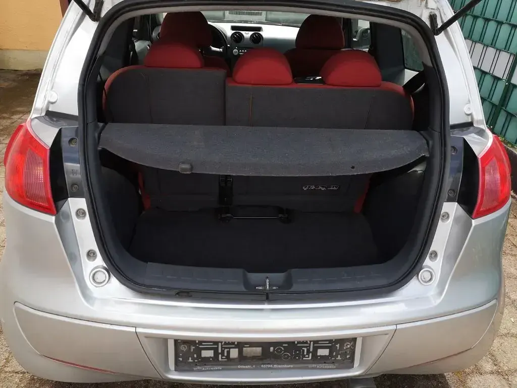 Gebraucht Mitsubishi Colt Invite 95 PS (69 kW) 2005 Grau Kleinwagen