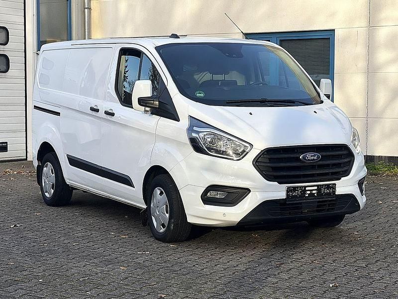 Gebraucht Ford Transit Custom Trend 131 PS (96 kW) 2020 Weiß Van / Kleinbus