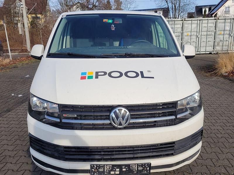 Weiß Gebraucht 2017 VW Transporter Van | 10.900 € (Guter Preis) - Bild 1/4