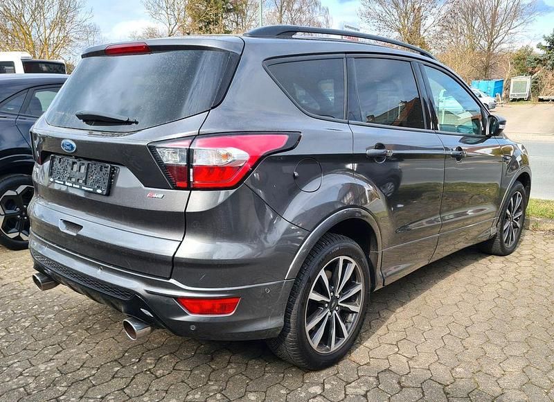 Gebraucht Ford Kuga ST-Line 150 PS (110 kW) 2019 Grau SUV