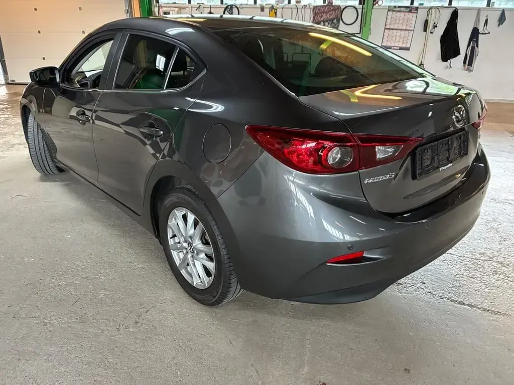Gebraucht Mazda 3 Center-Line 120 PS (88 kW) 2018 Grau Limousine