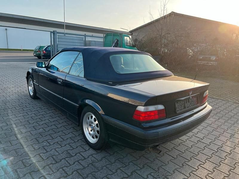 Gebraucht BMW 318 Cabriolet 116 PS (85 kW) 1998 Cabrio