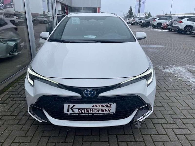 Neu Toyota Corolla 178 PS (130 kW) 2025 Schneeweiß Kombi