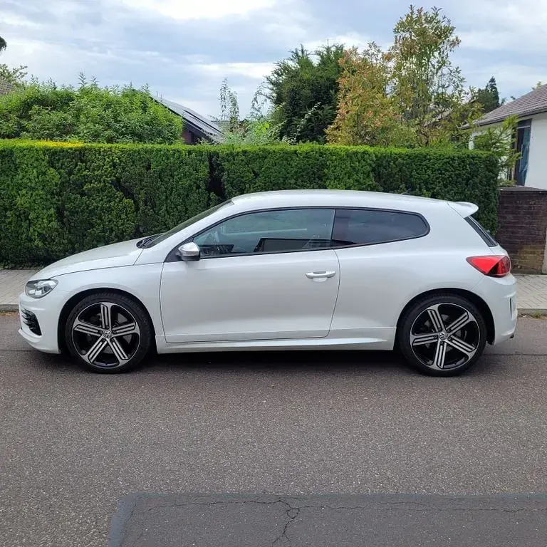 Gebraucht VW Scirocco R 280 PS (205 kW) 2015 Weiß Coupé