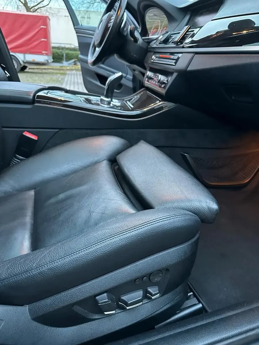 Gebraucht BMW 535 Sport Line 313 PS (230 kW) 2012 Blau Limousine